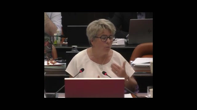 Dufay il en manque beaucoup beaucoup beaucoup