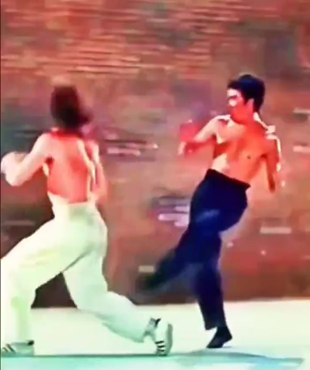 Bagarre Bruce-Lee Chuck Norris